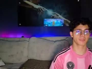 Chaturbate Free Porn Cam of crhistian1_