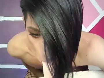 Chaturbate Free Live Porn of jet_clomet21