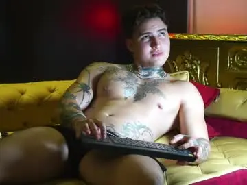 Chaturbate Best live sex cam show of dantecoppolaa