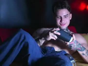 Chaturbate Watch Live Sex Cams of dantecoppolaa