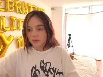 Chaturbate Live Sex Cam of kendalltyler