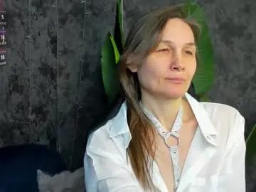 Chaturbate Best live sex cam show of lillian_white1