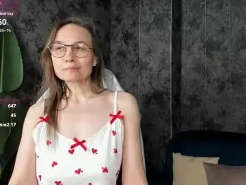 Chaturbate Sex Chat of lillian_white1