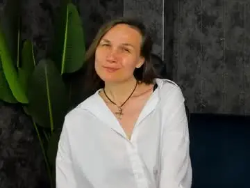 Chaturbate Free Live Porn of lillian_white1