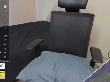 Chaturbate Free Porn Cam of derekcb