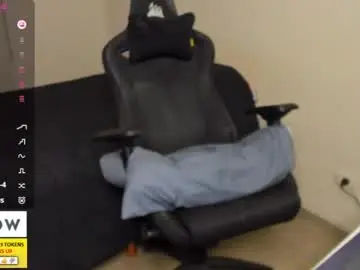 Chaturbate Free Porn Cam of derekcb