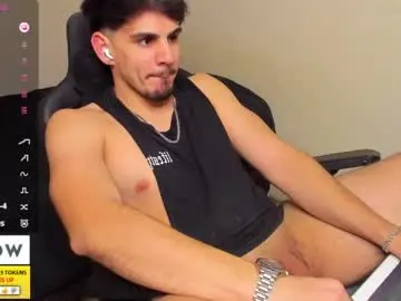 Chaturbate Nude Webcam of derekcb