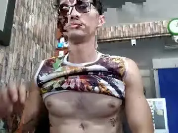 Chaturbate Free Porn Cam of jhosuamoore