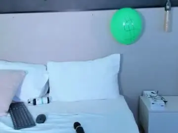 Chaturbate Free Live Porn of mia_slora