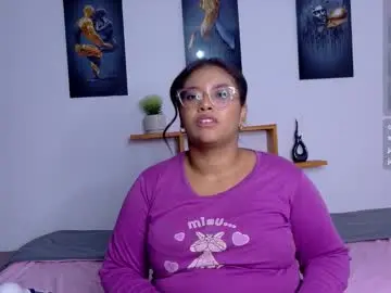 Chaturbate Live Sex Cam of nairagold_