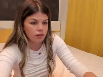 Chaturbate Nude Webcam of elisetyler89