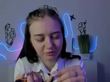 Chaturbate Live Sex Cam of miki_ti