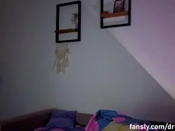 Chaturbate Live Sex Cam of _demi_dee_