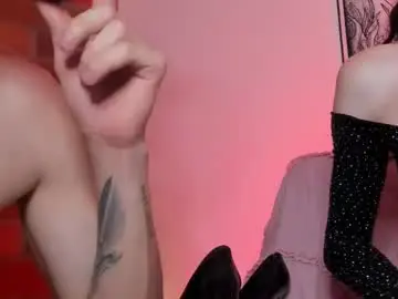 Chaturbate Live Sex Cam of pretty_moonn_