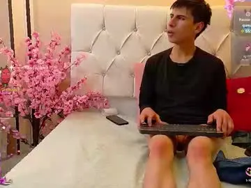 Chaturbate Adult Video Chat of troy_boy20
