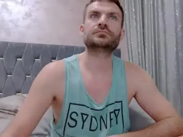 Chaturbate Live Sex Cam of 10in_deluxe