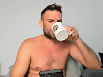 Chaturbate Live Sex Cam of 10in_deluxe