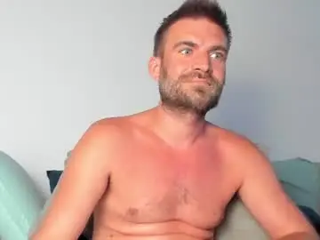 Chaturbate Live Sex Cam of 10in_deluxe