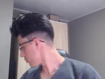 Chaturbate Live Porn of alexander_dimitri