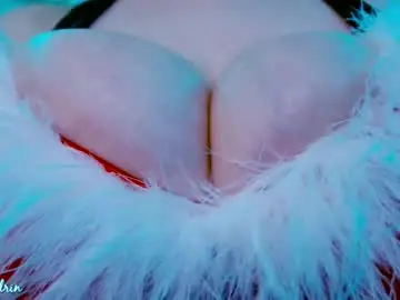 Chaturbate Nude Webcam of maggielandrin