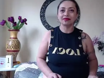 Chaturbate Best live sex cam show of mayemilf_