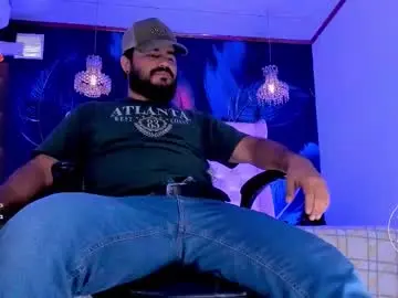 Chaturbate Live Sex of michaelbear_