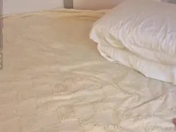 Chaturbate Live Sex Cam of crystal_frost