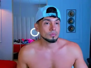 Chaturbate Live Sex of hotcrew_