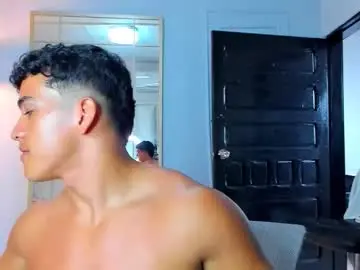 Chaturbate Live Sex of hotcrew_