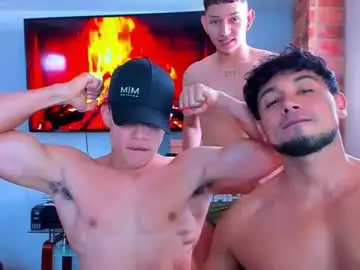 Chaturbate Adult Video Chat of hotcrew_