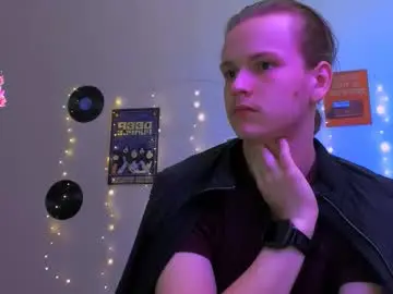 Chaturbate Adult Video Chat of leo_void