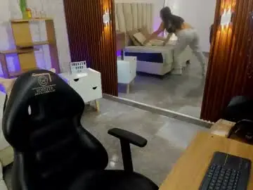 Chaturbate Watch Live Sex Cams of linda_tay1
