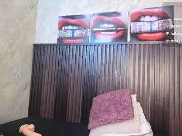 Chaturbate Live Sex of tanisha__lux