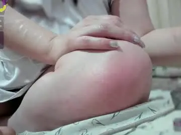 Chaturbate Free Porn Cam of bisexyeliz35