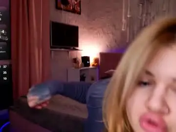 Chaturbate Free Live Porn of merry_notblush