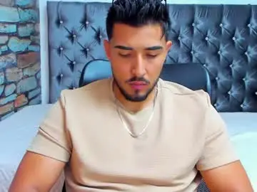 Chaturbate Nude Webcam of alan_greek_1