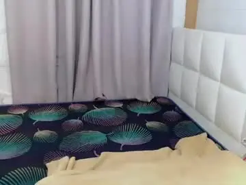 Chaturbate Live Sex Cam of chantelle_fuckdoll