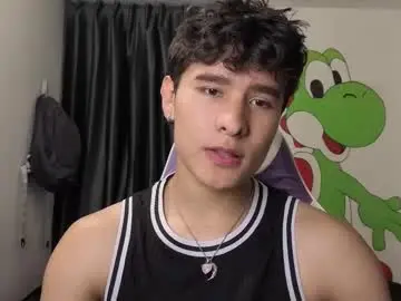 Chaturbate Live Sex Cam of j_u_p_i_t_e_r