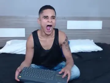 Chaturbate Best live sex cam show of liiamthompson