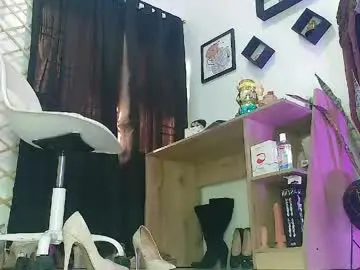 Chaturbate Sex Cam of myla_sarah1