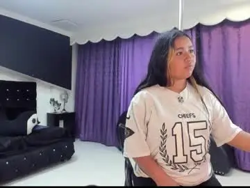 Chaturbate Live Porn of sophie_reed_