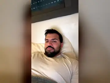 Chaturbate Live Sex Cam of belrevee