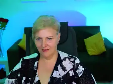 Chaturbate Live Sex Cam of marymogan