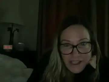 Chaturbate Live Sex Cam of milf_goddess