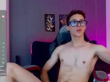 Chaturbate Live Sex of skinny_bigcock20
