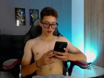 Chaturbate Adult Webcams of skinny_bigcock20