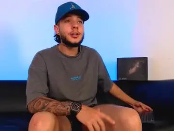 Chaturbate Best live sex cam show of smith_luxes777