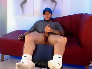 Chaturbate Live Porn of smith_luxes777