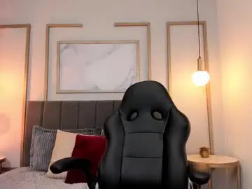 Chaturbate Live Sex Cam of victoriia_vixen