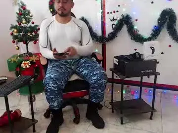 Chaturbate Live Sex Cam of kalethbigdick88